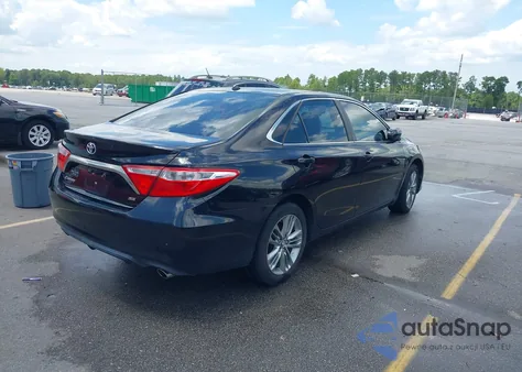 2016 Toyota Camry Se z USA, uszkodzony, nr VIN 4T1BF1FK5GU187305
